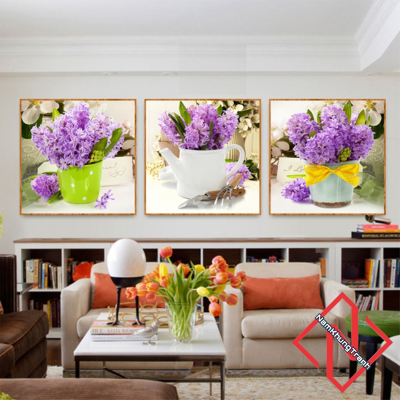 n&ecirc;n mua tranh tr&aacute;ng gương hay canvas